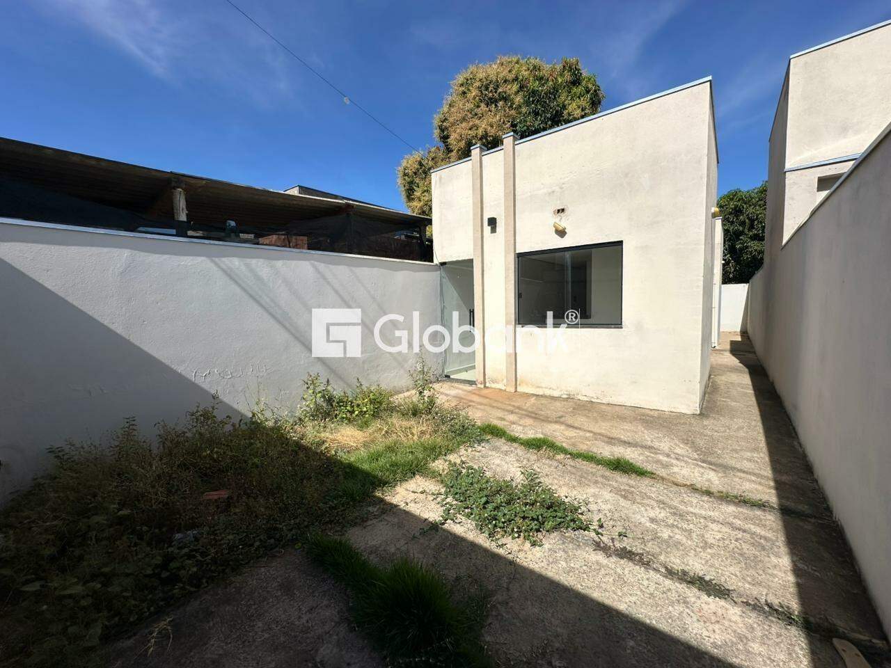 Casa 2 quartos para aluguel Loteamento Novo Jaraguá 60m² Montes Claros MG: 