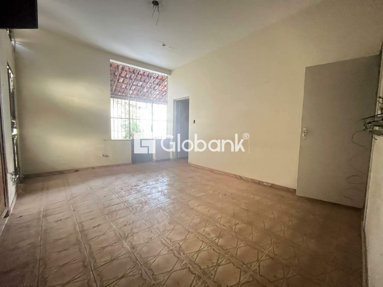 Casa comercial 6 quartos para aluguel Centro 230m² Montes Claros MG: