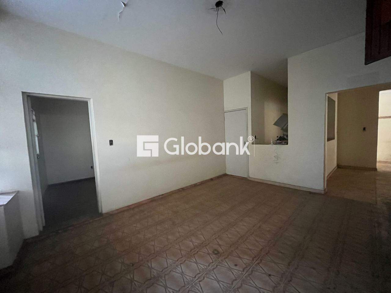 Casa comercial 6 quartos para aluguel Centro 230m² Montes Claros MG: