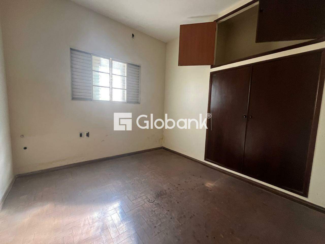 Casa comercial 6 quartos para aluguel Centro 230m² Montes Claros MG: 