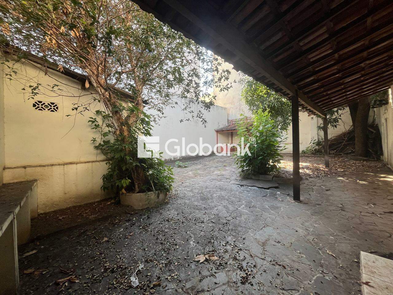 Casa comercial 6 quartos para aluguel Centro 230m² Montes Claros MG: