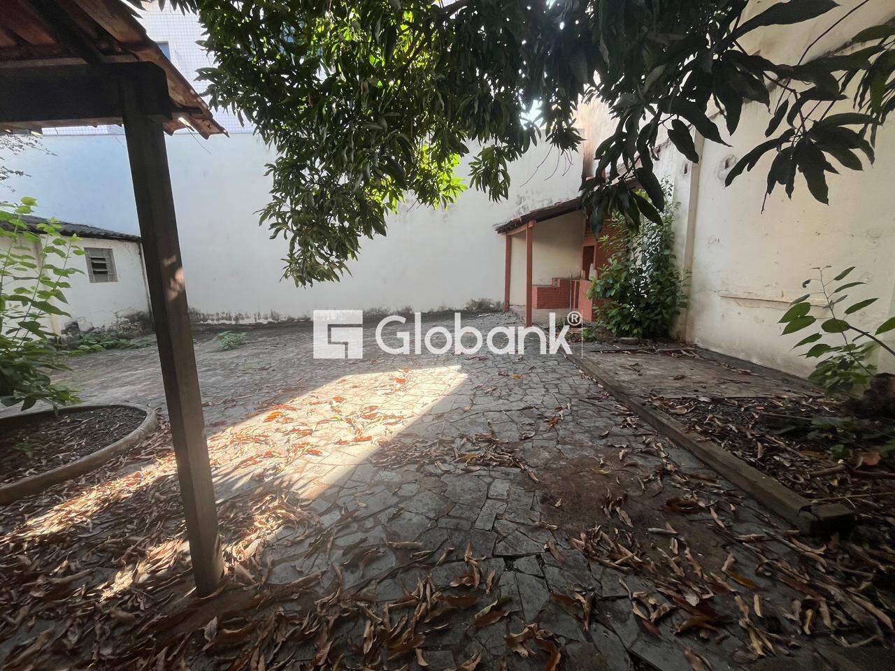 Casa comercial 6 quartos para aluguel Centro 230m² Montes Claros MG: