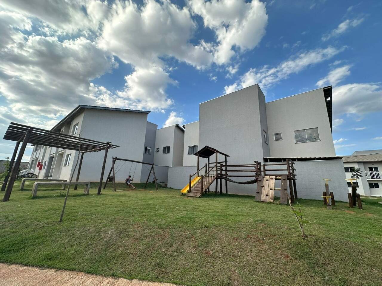 Apartamento 2 quartos para aluguel Jardim Primavera 50m² Montes Claros MG: 