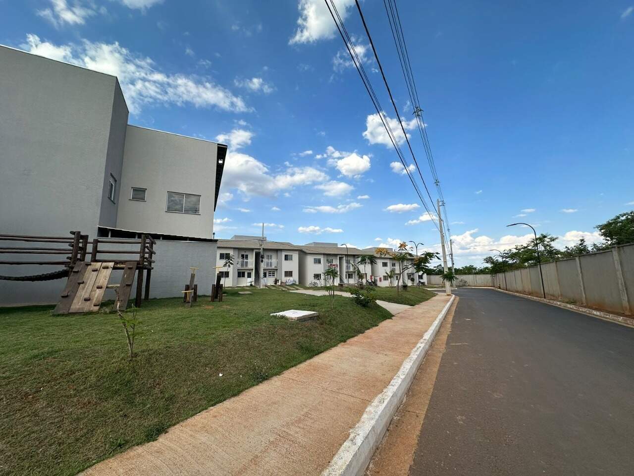 Apartamento 2 quartos para aluguel Jardim Primavera 50m² Montes Claros MG: 