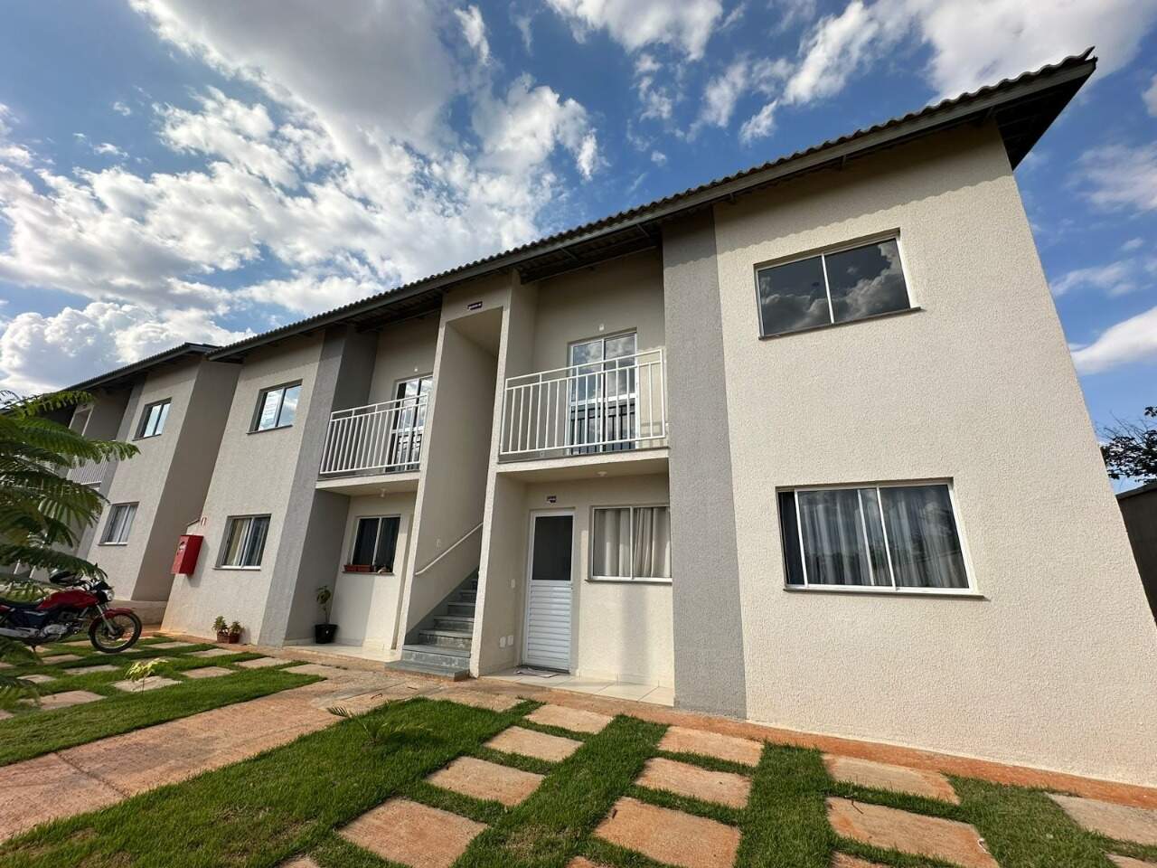 Apartamento 2 quartos para aluguel Jardim Primavera 50m² Montes Claros MG: Fachada