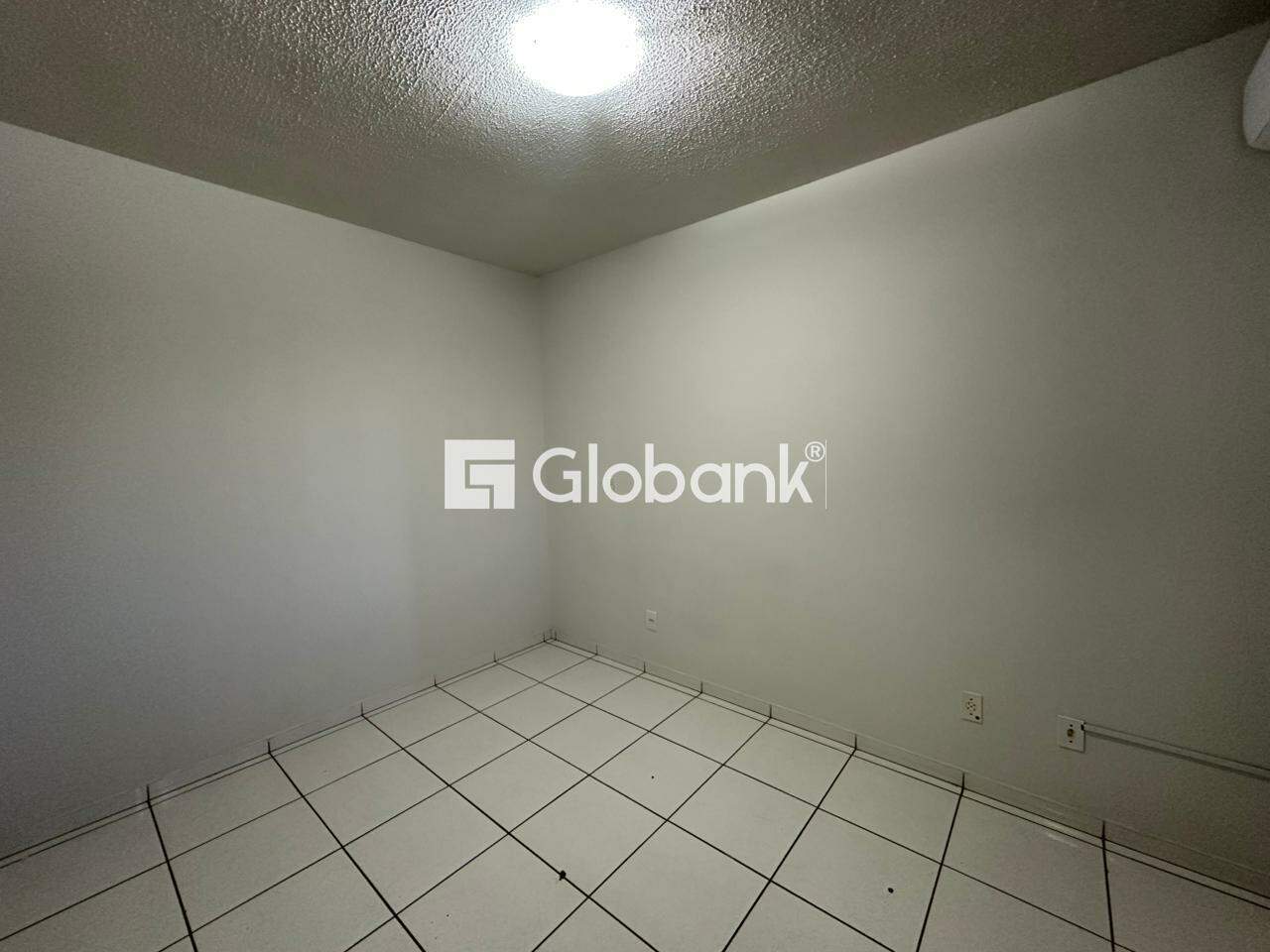 Apartamento 2 quartos para aluguel Planalto 50m² Montes Claros MG: