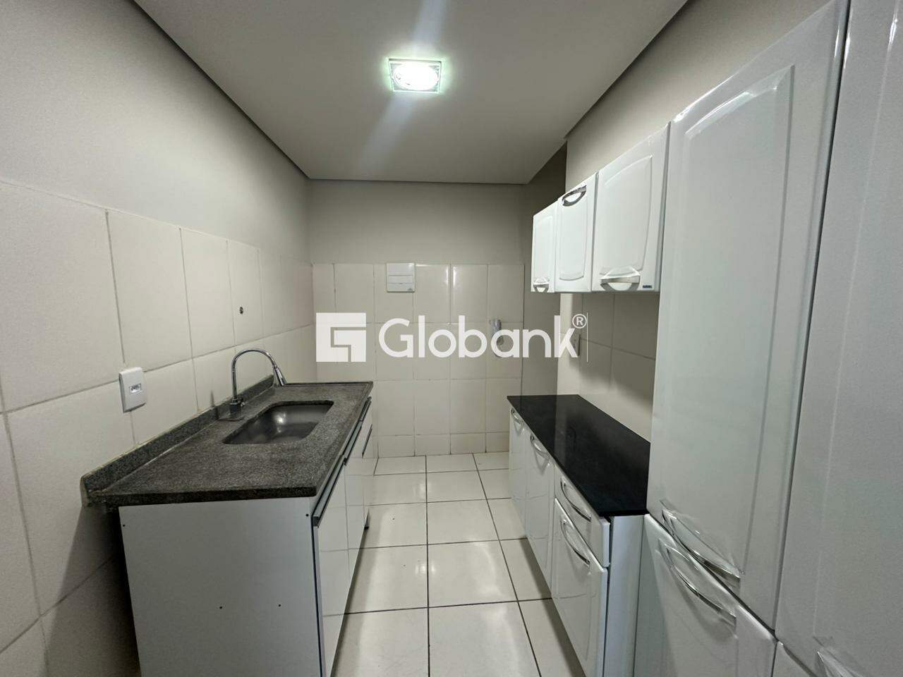Apartamento 2 quartos para aluguel Planalto 50m² Montes Claros MG:
