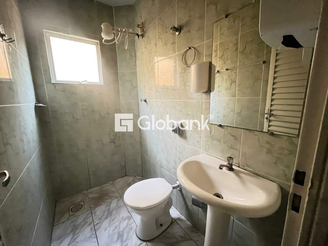 Casa 2 quartos para aluguel Vila Regina 60m² Montes Claros MG: 
