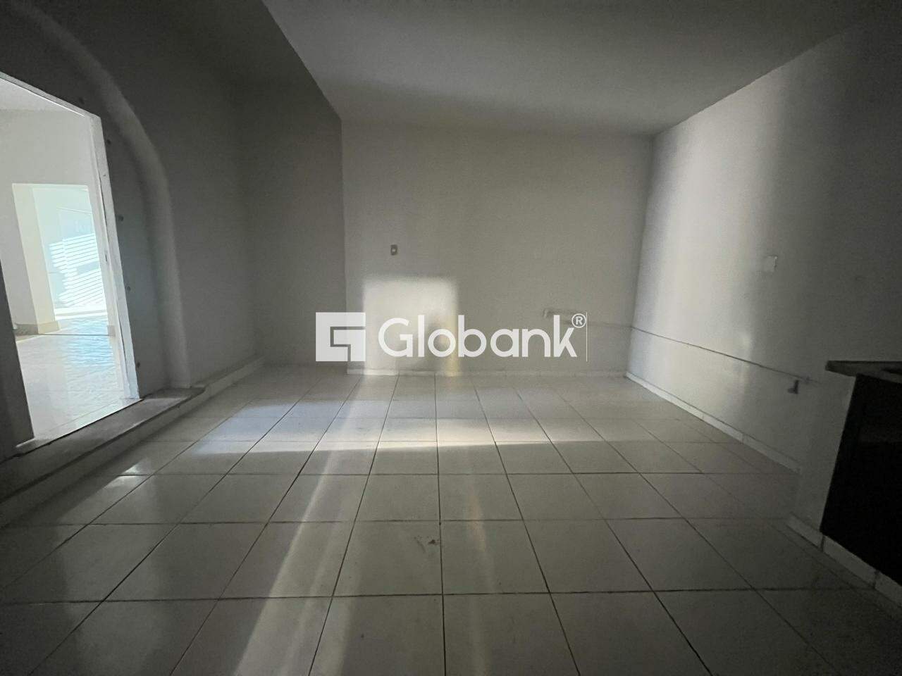 Casa comercial para aluguel Centro 230m² Montes Claros MG: