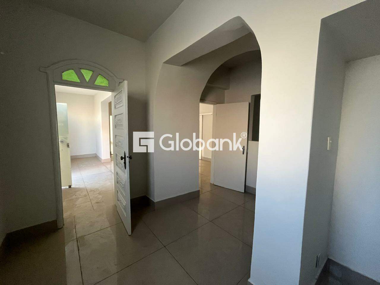 Casa comercial 4 quartos à venda Centro 280m² Montes Claros MG: 