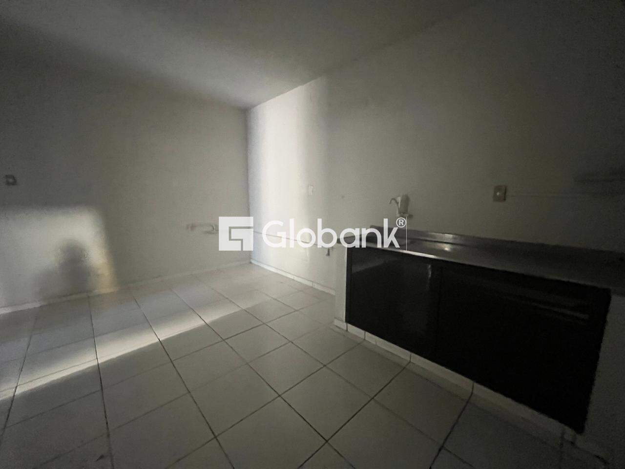 Casa comercial 4 quartos à venda Centro 280m² Montes Claros MG: