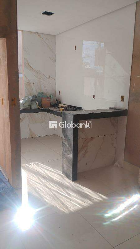 Casa 2 quartos à venda Jardim Olímpico 90m² Montes Claros MG: 