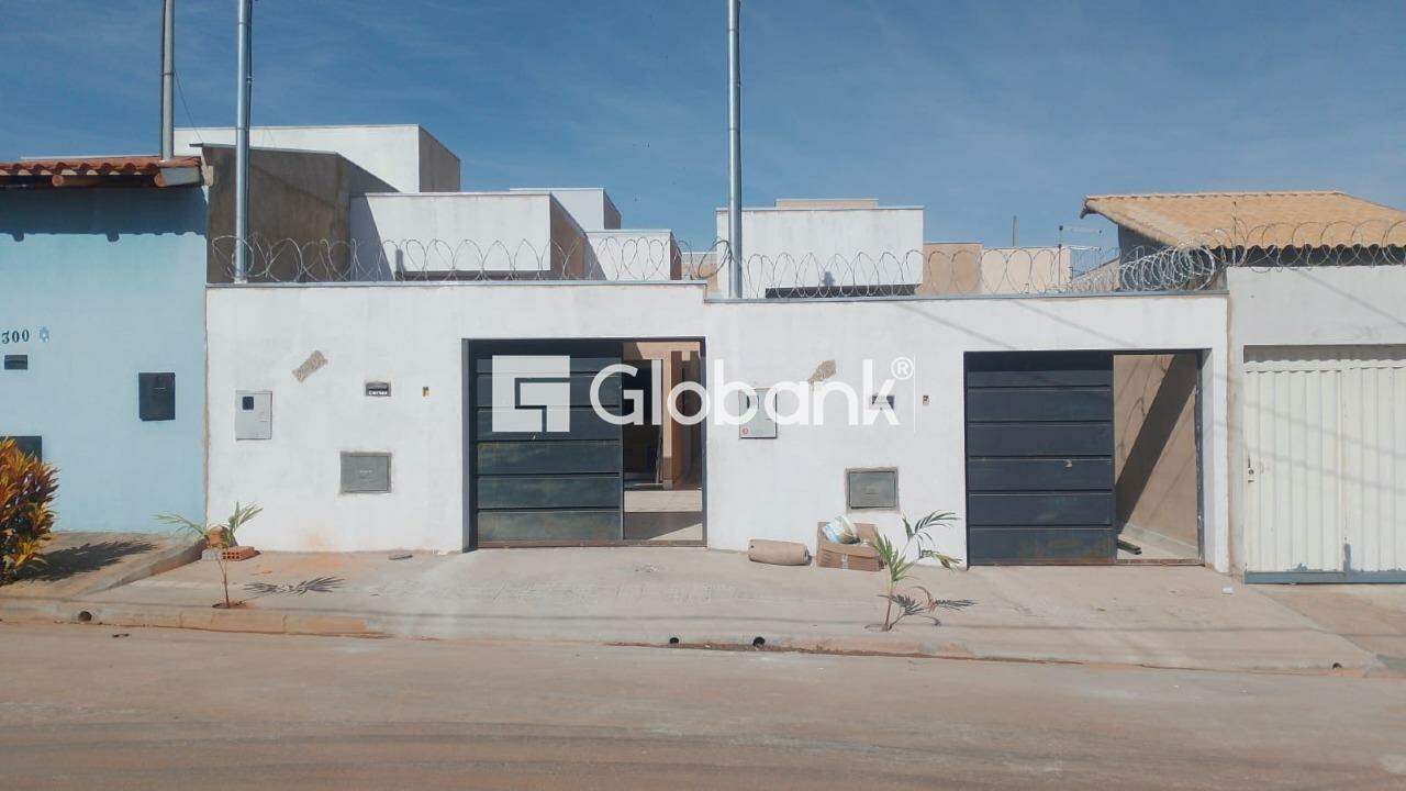 Casa 2 quartos à venda Jardim Olímpico 90m² Montes Claros MG: 