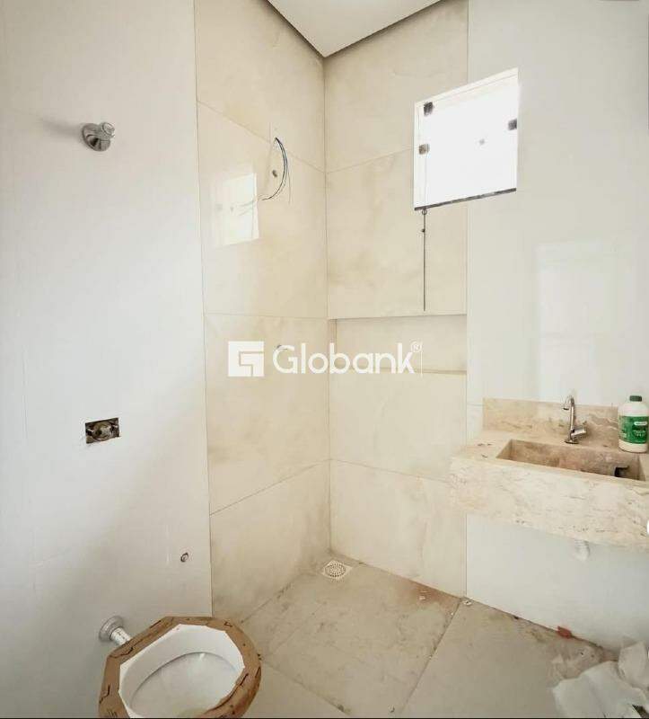 Casa 2 quartos para aluguel Carmelo 50m² Montes Claros MG: 