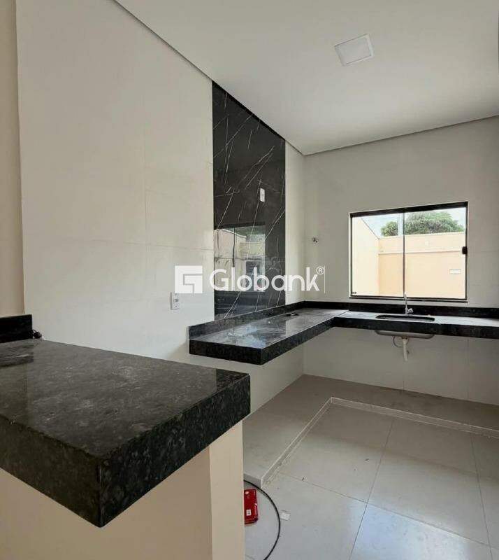 Casa 2 quartos para aluguel Carmelo 50m² Montes Claros MG: 