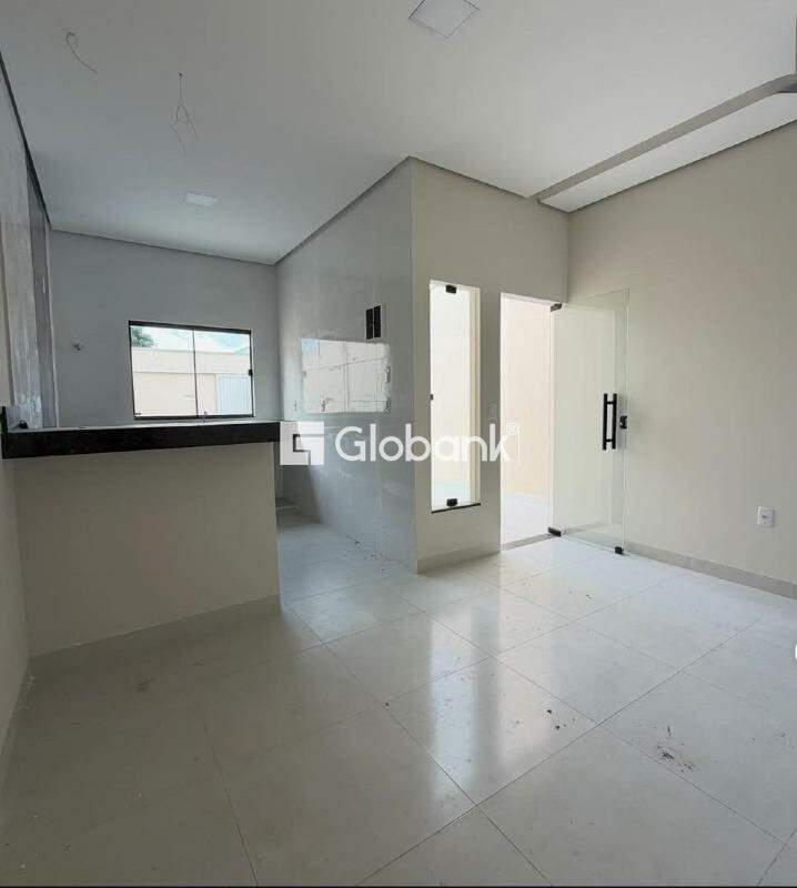 Casa 2 quartos para aluguel Carmelo 50m² Montes Claros MG: 
