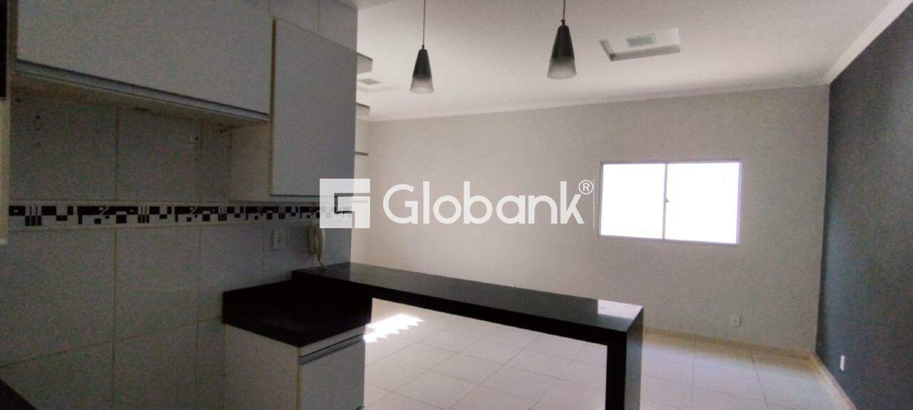 Casa 3 quartos à venda João Botelho 198m² Montes Claros MG: 