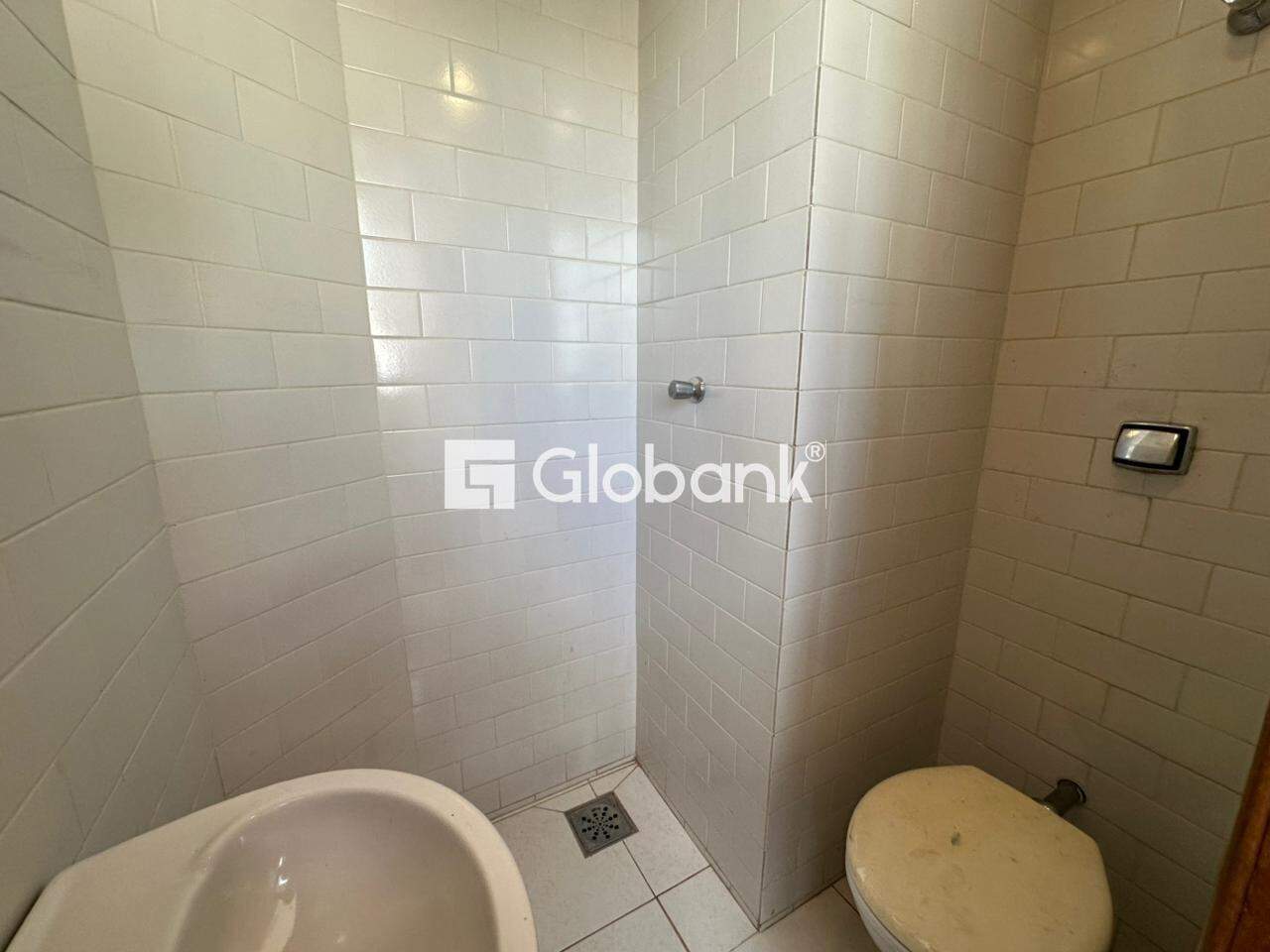Apartamento 3 quartos para aluguel Cidade Santa Maria 138m² Montes Claros MG: 