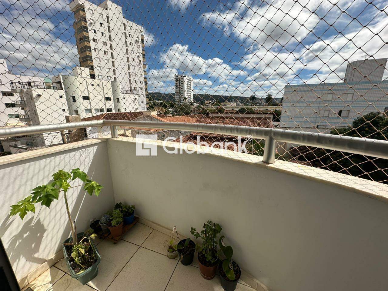 Apartamento 3 quartos para aluguel Cidade Santa Maria 138m² Montes Claros MG: 