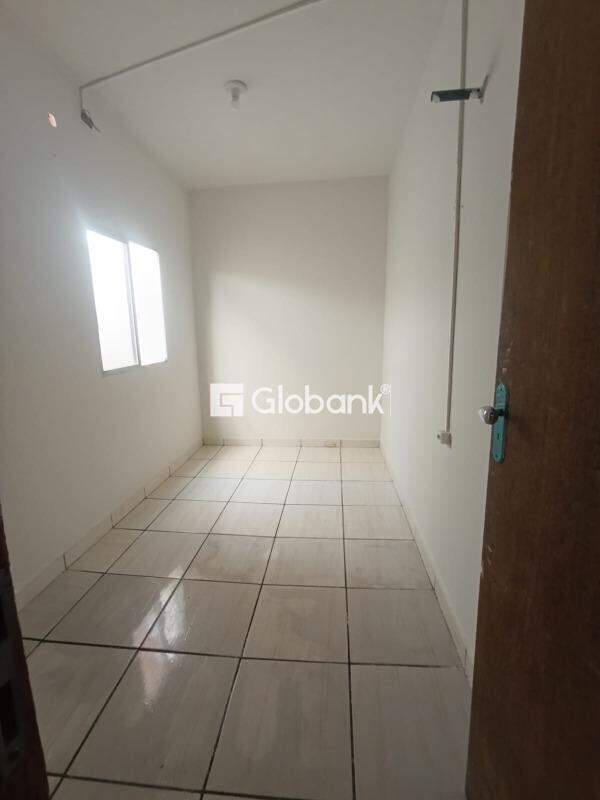 Kitnet 1 quarto para aluguel Vargem Grande II 35m² Montes Claros MG: 