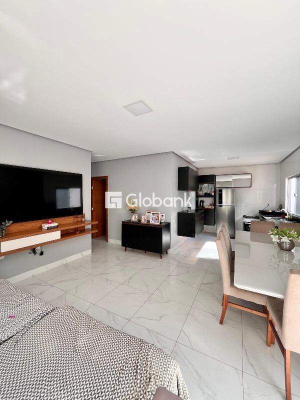 Casa 3 quartos à venda Dos Mangues 120m² Montes Claros MG: 