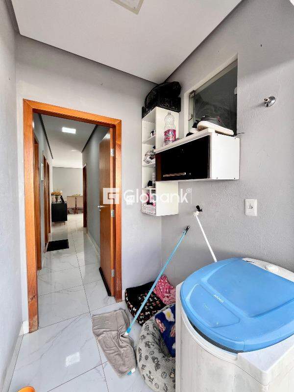 Casa 3 quartos à venda Dos Mangues 120m² Montes Claros MG: 
