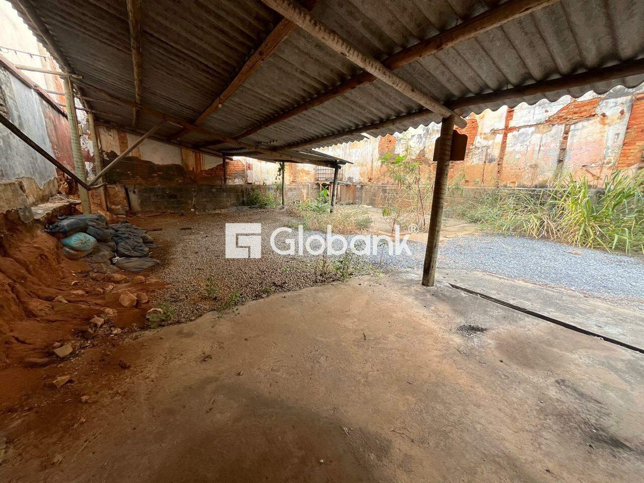 Galpão para aluguel Centro 180m² Montes Claros MG: 