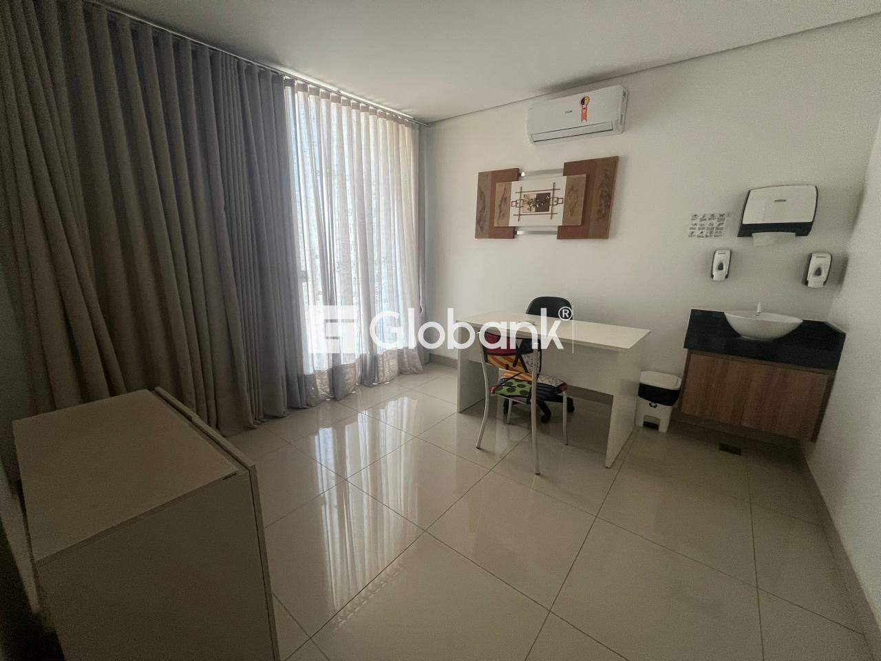 Ponto comercial para aluguel Melo 60m² Montes Claros MG: 