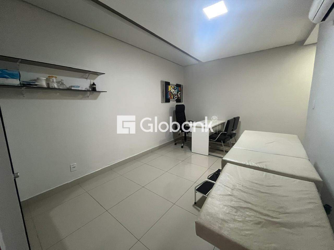 Ponto comercial para aluguel Melo 60m² Montes Claros MG: 