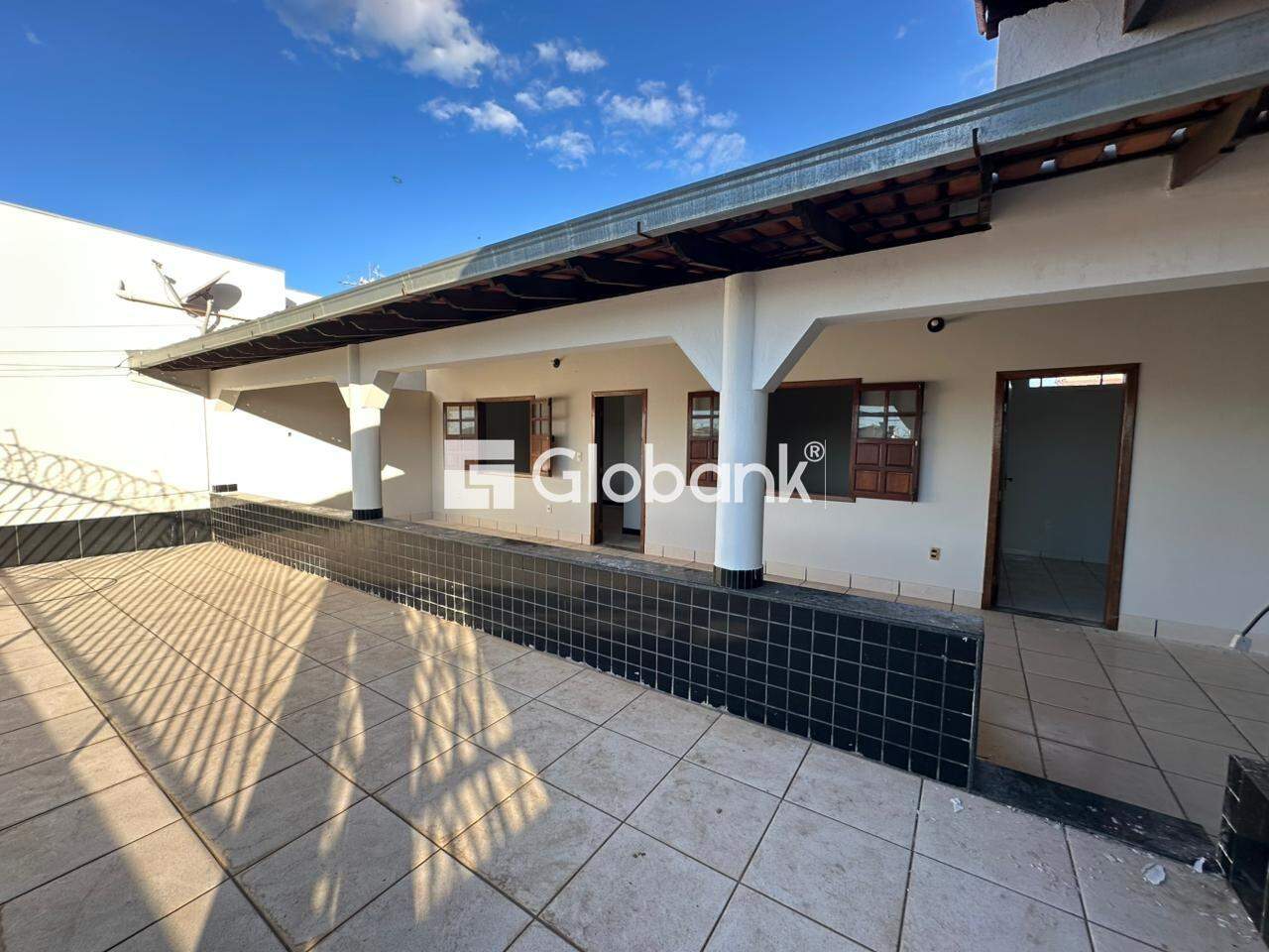 Casa 3 quartos para aluguel Maracanã 98m² Montes Claros MG: 