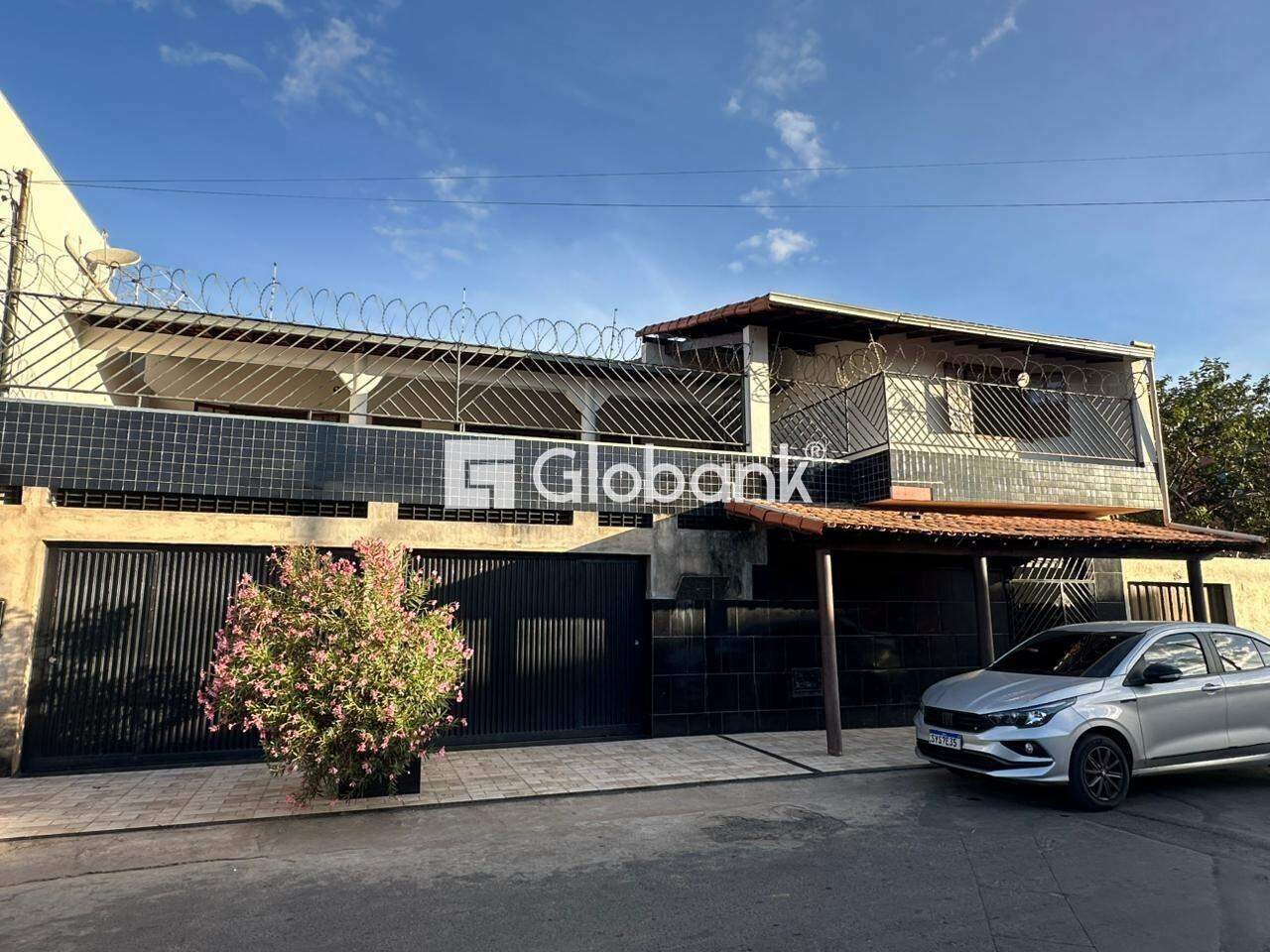 Casa 3 quartos para aluguel Maracanã 98m² Montes Claros MG: 