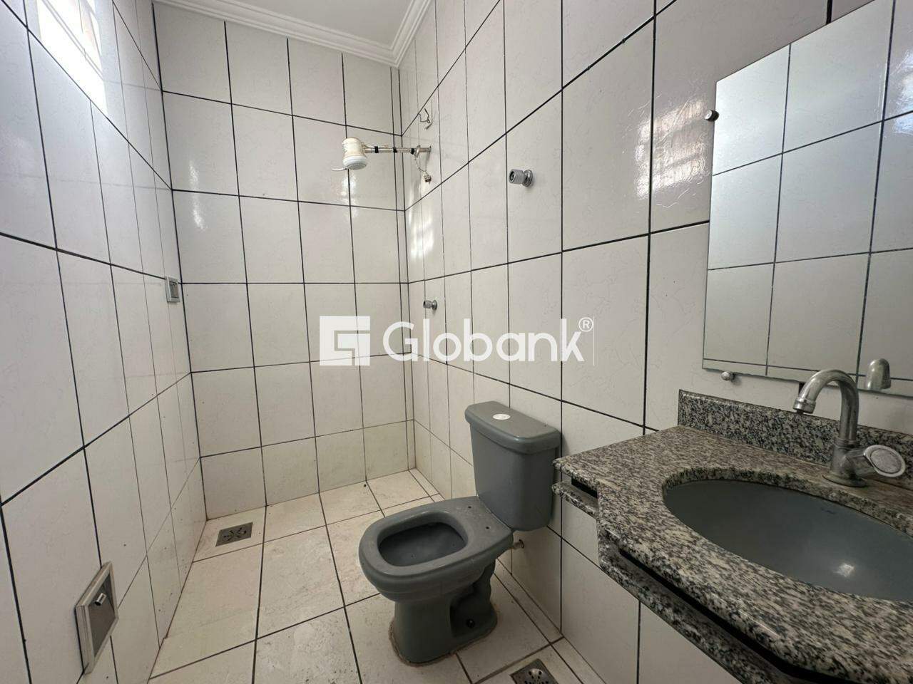 Casa 3 quartos para aluguel Maracanã 98m² Montes Claros MG: 