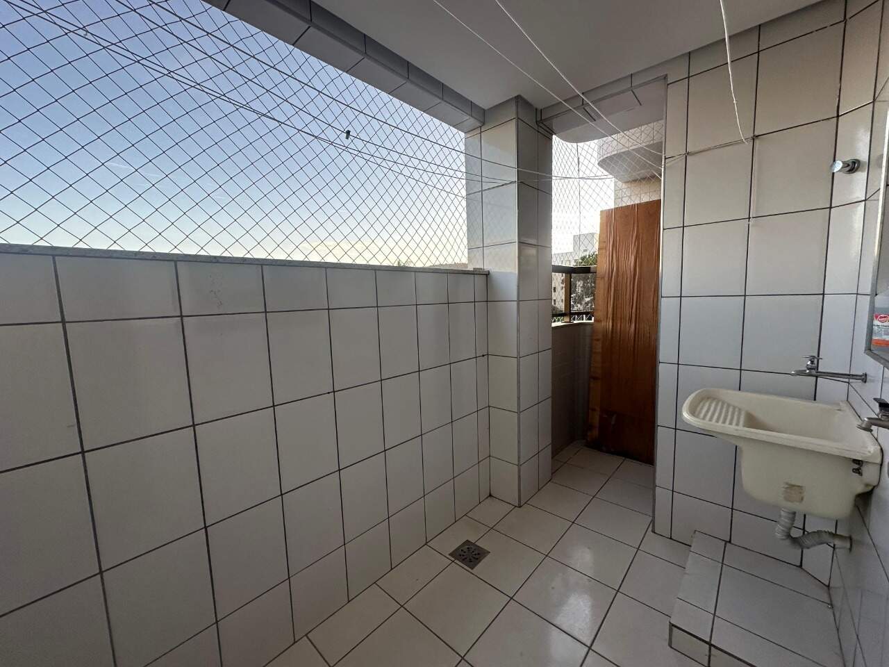 Apartamento 3 quartos à venda Todos os Santos 110m² Montes Claros MG: rea de servi o