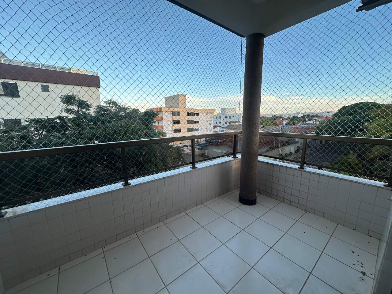 Apartamento 3 quartos à venda Todos os Santos 110m² Montes Claros MG: Sacada