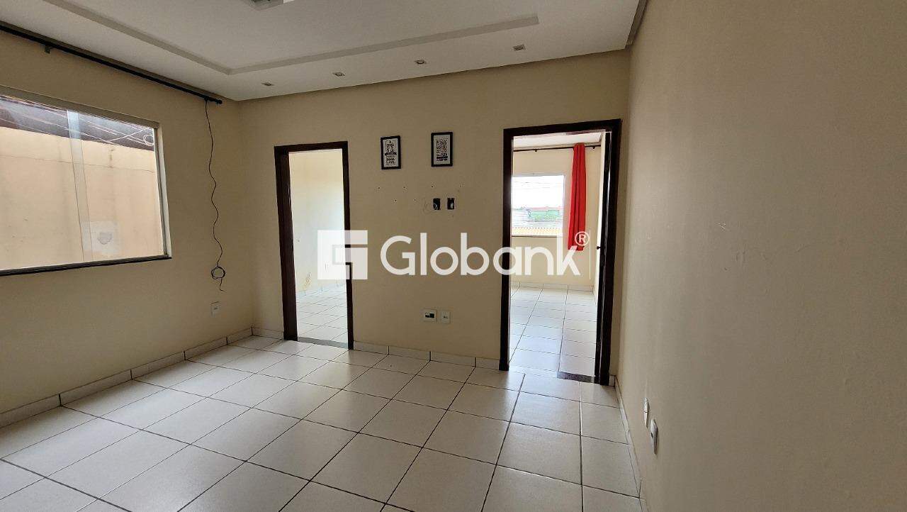 Apartamento 2 quartos para aluguel Maracanã 50m² Montes Claros MG: