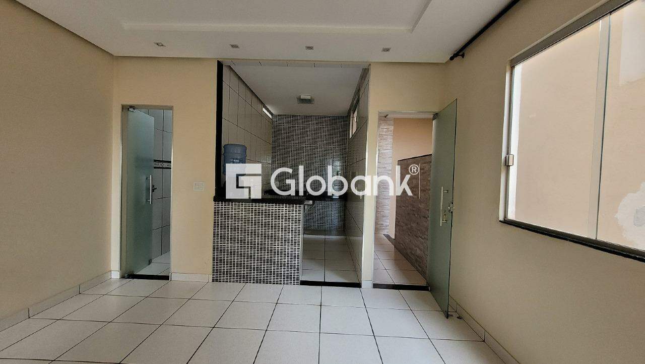 Apartamento 2 quartos para aluguel Maracanã 50m² Montes Claros MG: