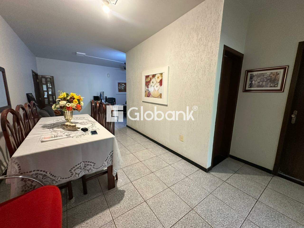 Casa 3 quartos à venda Major Prates 213m² Montes Claros MG: