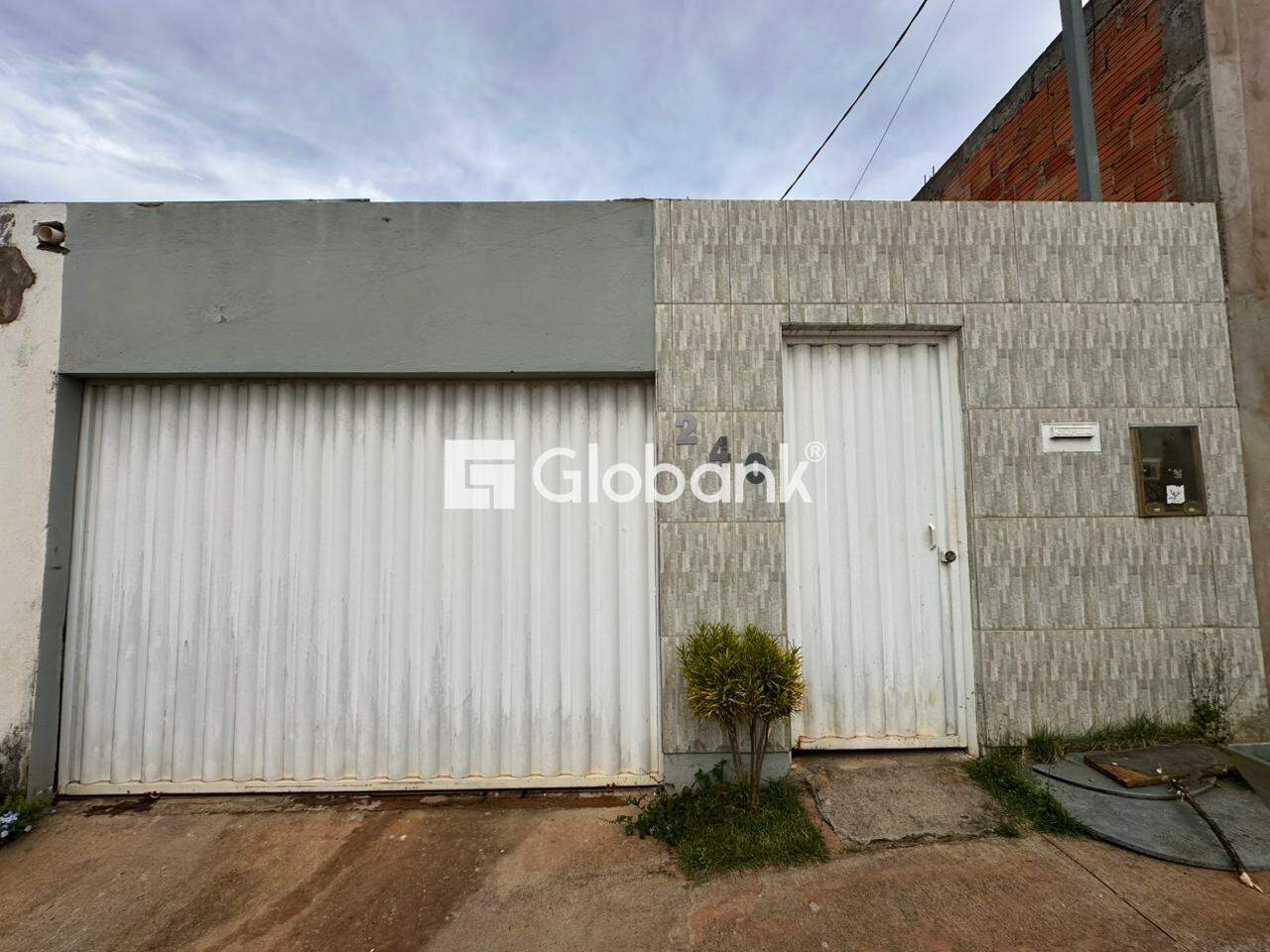 Casa 2 quartos para aluguel Residencial Portal Dos Ipês 65m² Montes Claros MG: 