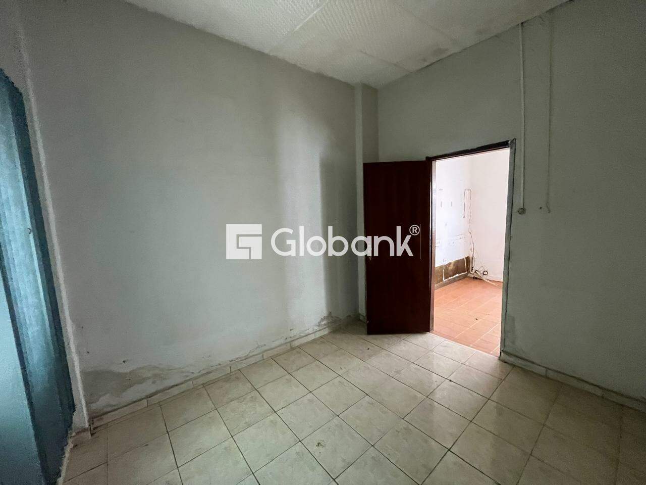 Casa 3 quartos para aluguel Centro 100m² Montes Claros MG: