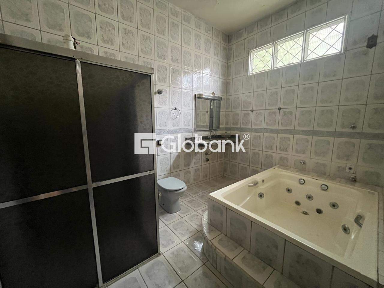 Casa 3 quartos para aluguel Centro 100m² Montes Claros MG: 