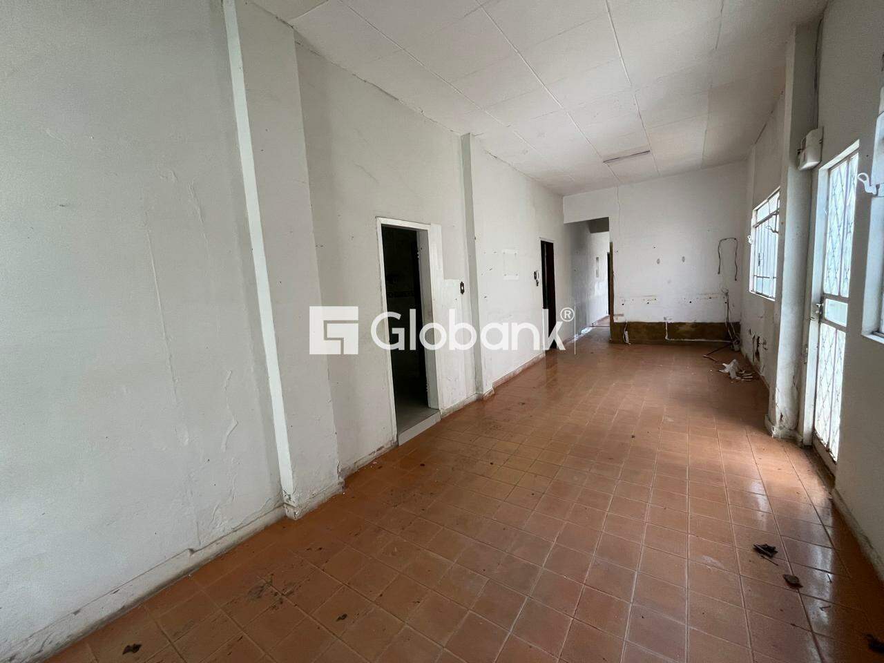 Casa 3 quartos para aluguel Centro 100m² Montes Claros MG: