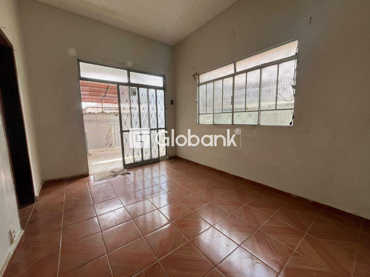 Casa 3 quartos para aluguel Centro 100m² Montes Claros MG: 