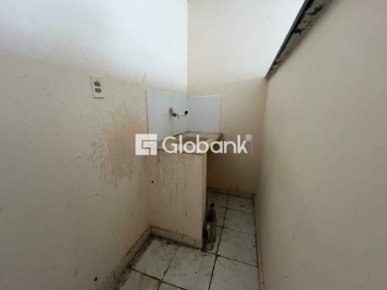 Kitnet 1 quarto para aluguel Centro 35m² Montes Claros MG: 
