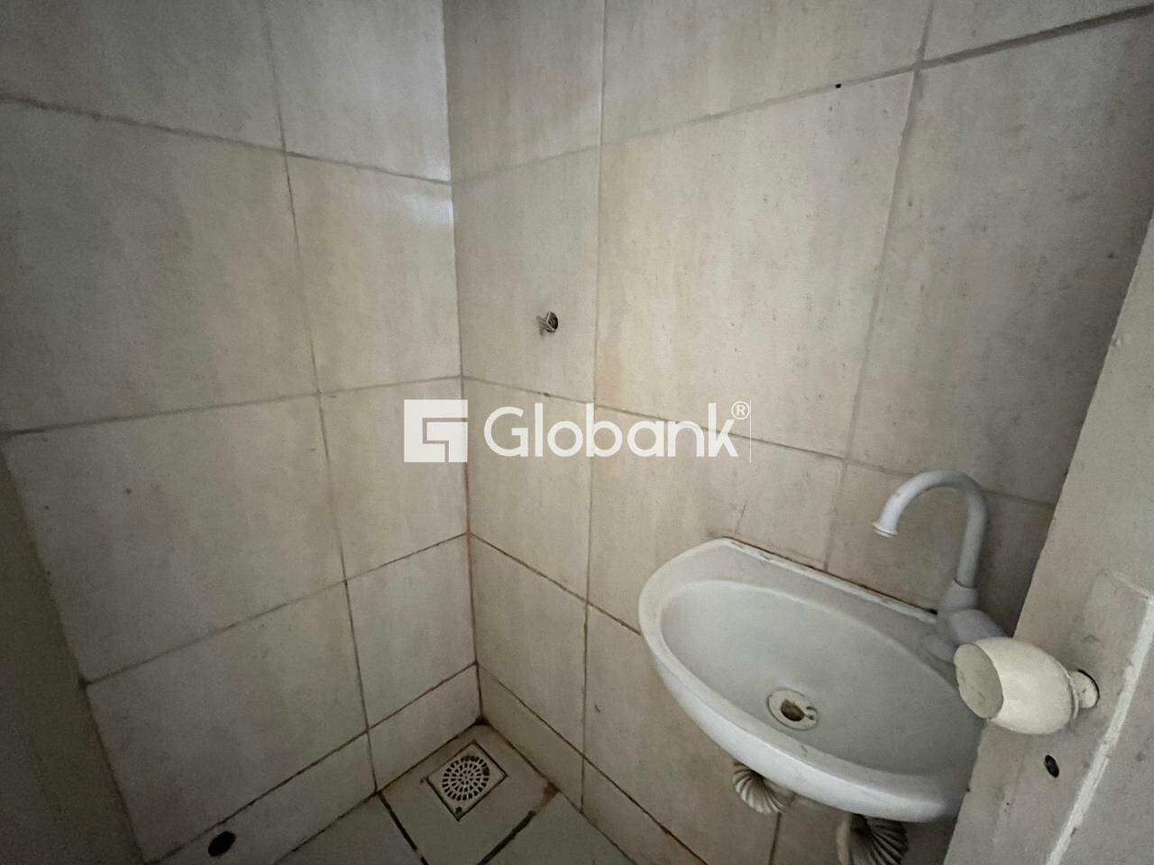 Kitnet 1 quarto para aluguel Centro 35m² Montes Claros MG: 