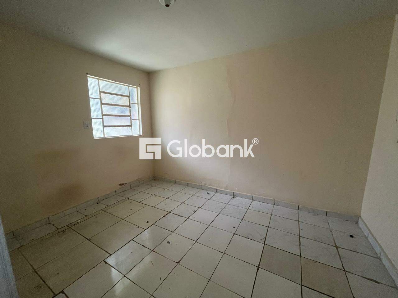 Kitnet 1 quarto para aluguel Centro 35m² Montes Claros MG: