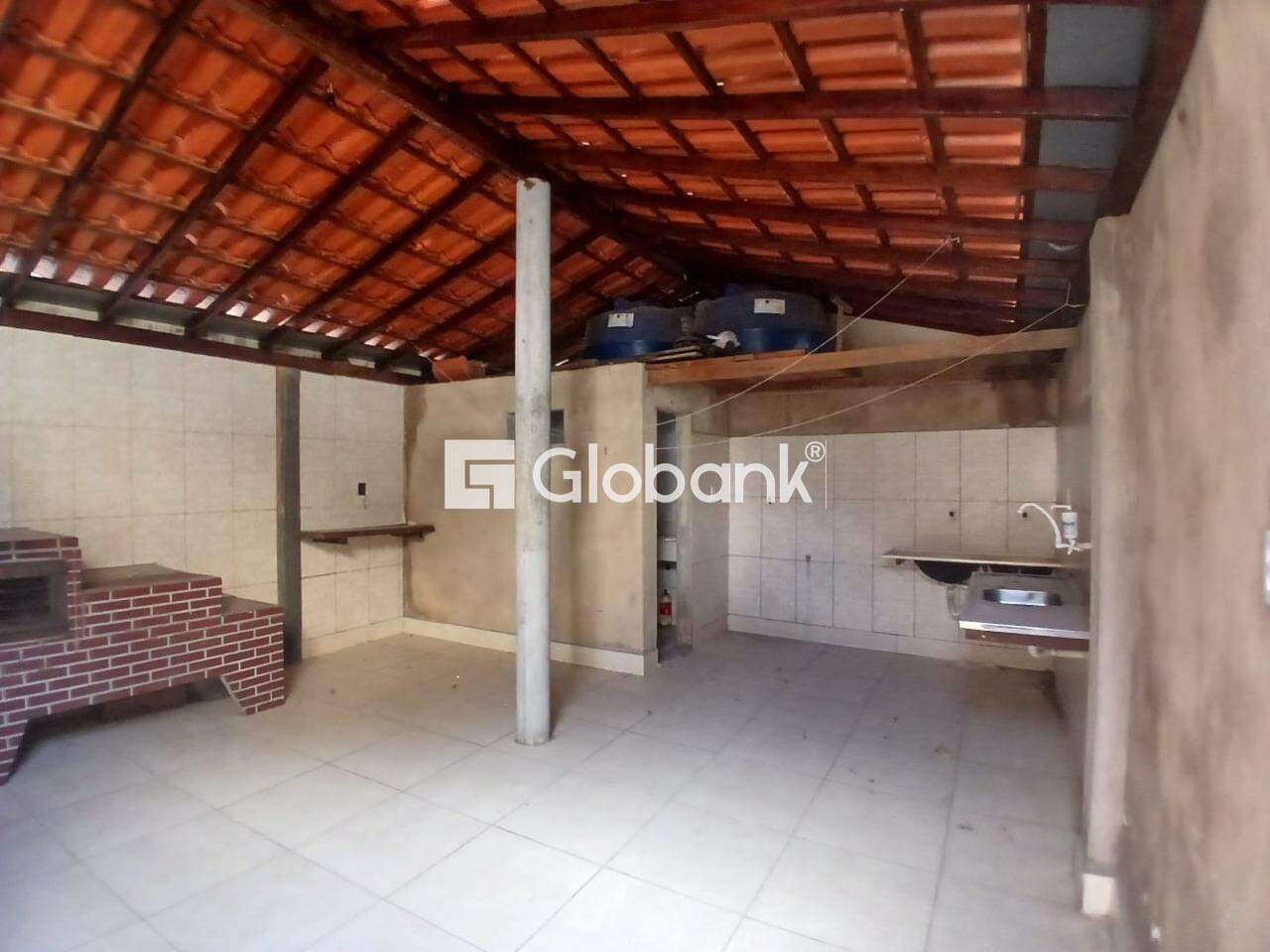 Casa 5 quartos à venda Alto São João 373,13m² Montes Claros MG: 