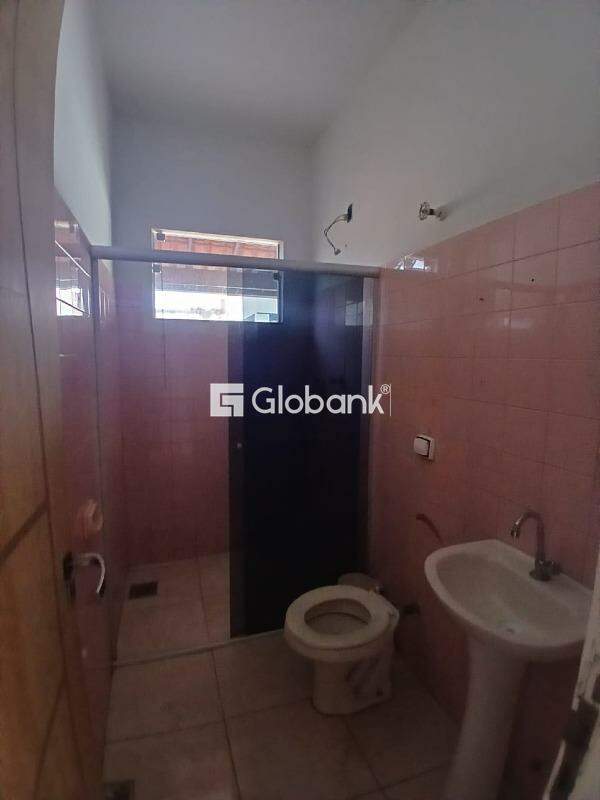 Casa 5 quartos à venda Alto São João 373,13m² Montes Claros MG: