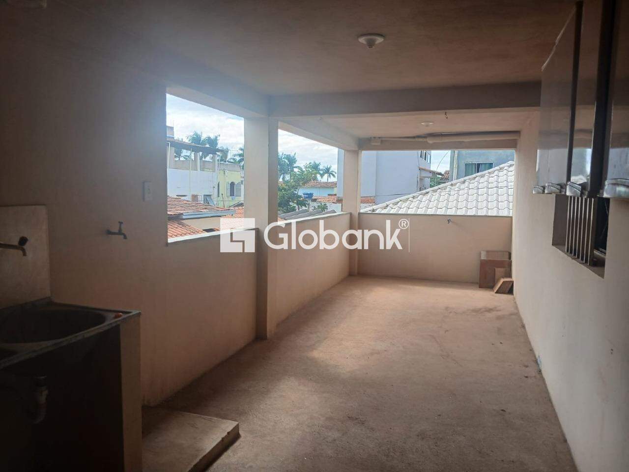 Casa 5 quartos à venda Alto São João 373,13m² Montes Claros MG: