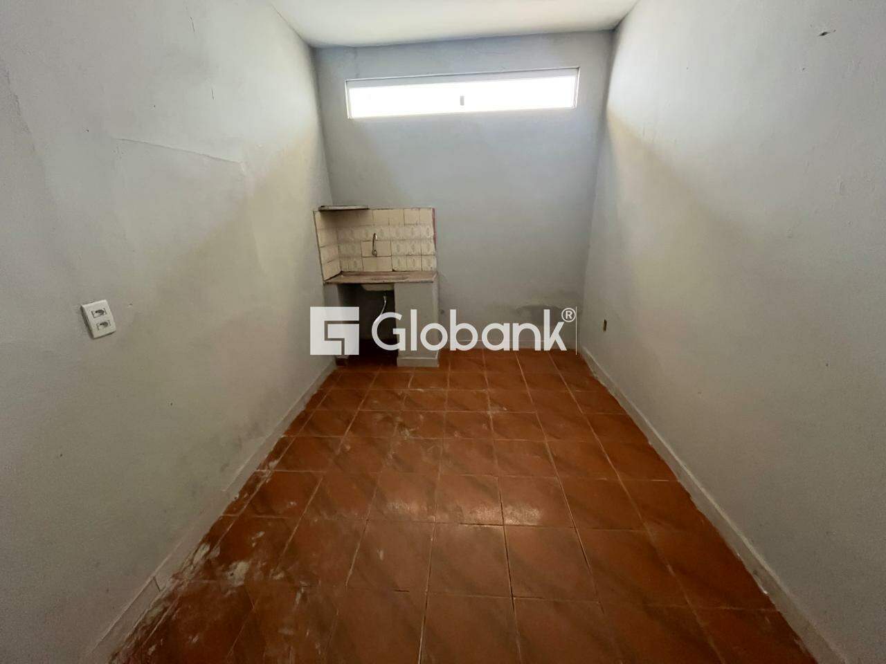 Ponto comercial para aluguel Alto São João 100m² Montes Claros MG: 