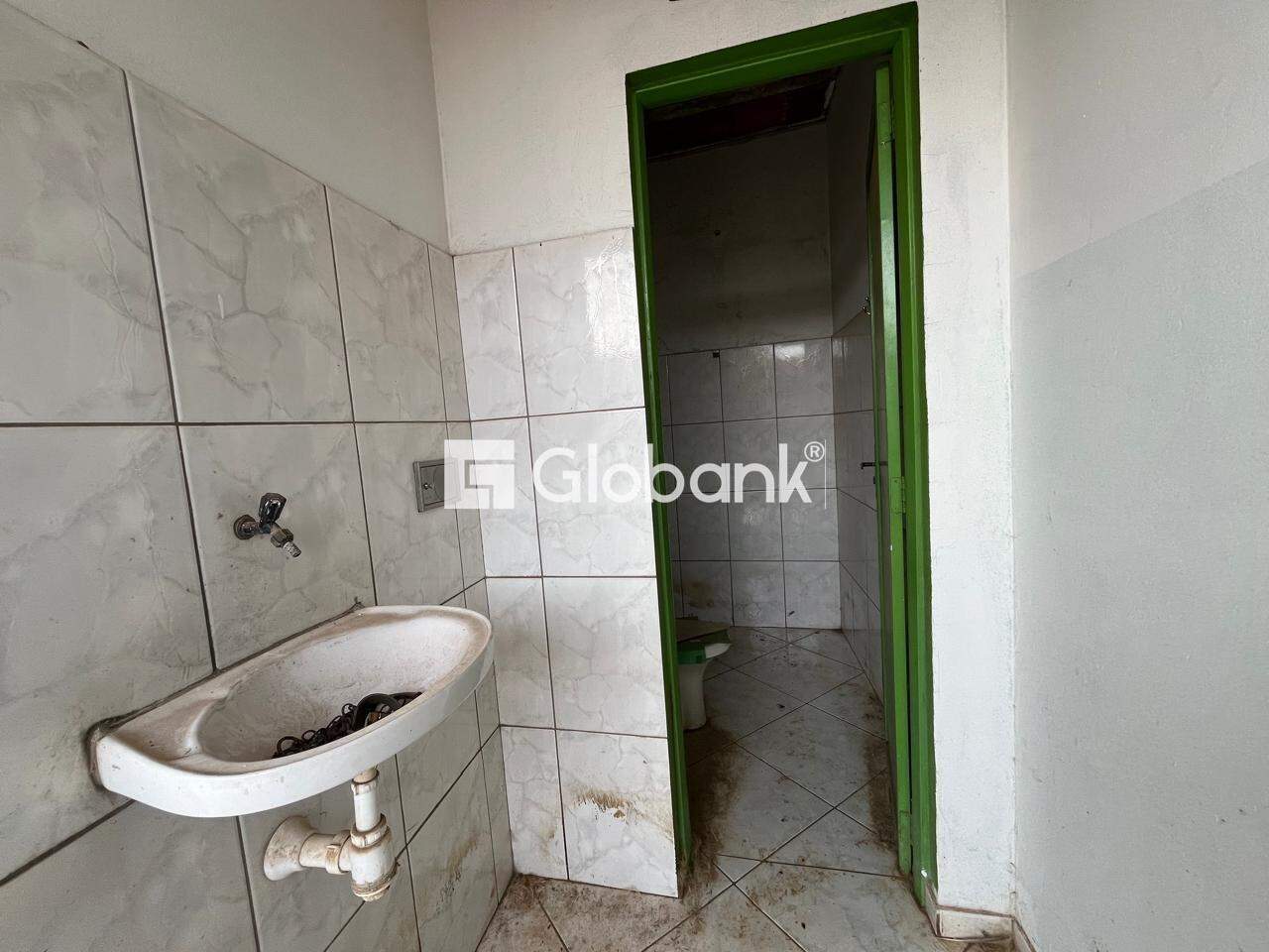 Ponto comercial 2 quartos para aluguel Monte Carmelo 100m² Montes Claros MG: